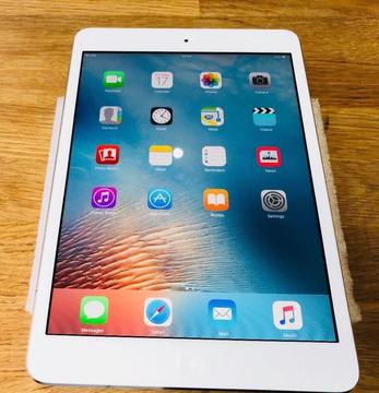 IPAD MINI 32GB, excellent condition, works perfectly, charger and case