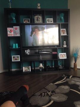 tv wall unit very good condion FREE