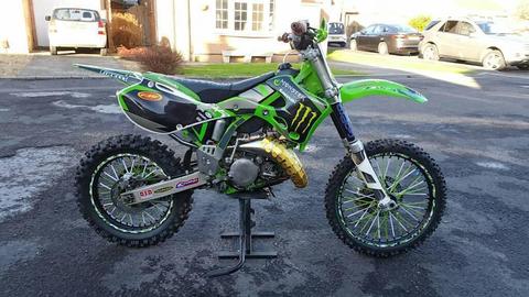 KX 125 2005 2 stroke motocross bike