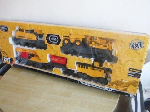 CAT TRAIN SET BOXED