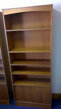Bookshelves in dark wood - w78 h193 d30cm - very solid construction
