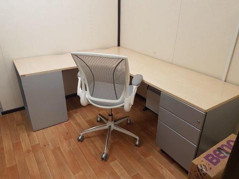 2 metre managers office desks top spec