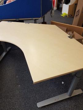 Large Corner Maple effect Height adjustable Office desk 600mm to 800mm