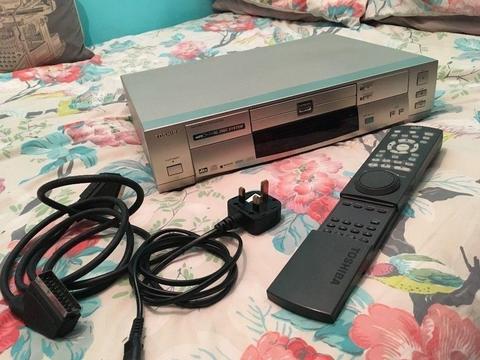 twin disc cd dvd player