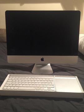 Apple iMac late 2013 21.5 inch i5 2.7GHz 8GB RAM, 1TB HDD With Trackpad and Original Box
