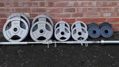 OLYMPIC WEIGHTS SET WITH 7FT BARBELL