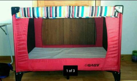 Playpen Travel cot with mattress