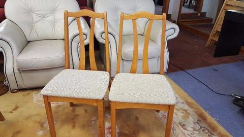 2x wooden Chairs