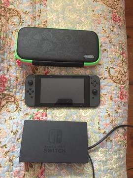 Nintendo Switch used. Fully working order 32gb