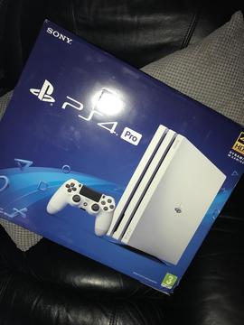 PS4 pro and 8 games