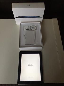 Apple IPad 3rd Generation, 32Gb Wifi Only works perfectly, in great condition,with Box and Case