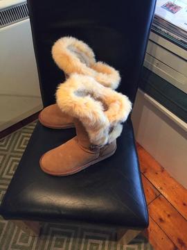 UGG BOOTS size 38