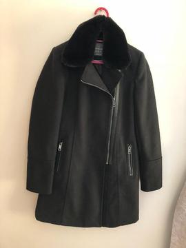 Woman’s Size 4 Black Coat With Black Fur Collar