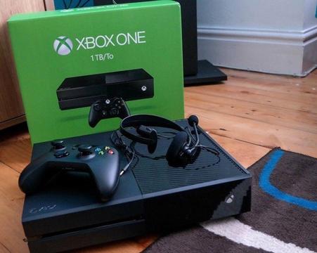 XBOX ONE MINT CONDITION