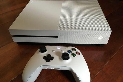 XBOX ONE S CONSOLE 500GB