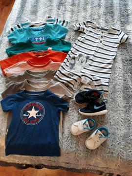 Baby clothes bundle (various sizes)
