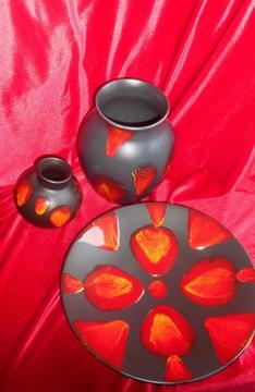 3 pieces of Poole pottery ( Galaxy pattern )