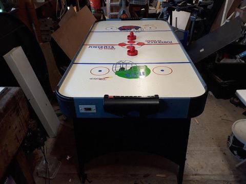 Air hockey Table in excellent condition