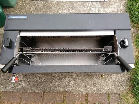Blue Seal Salamander Natural Gas Grill includes wall Bracket