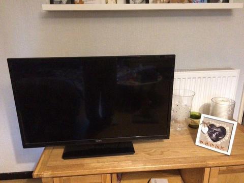 32 inch Seiki tv with DVD player built in