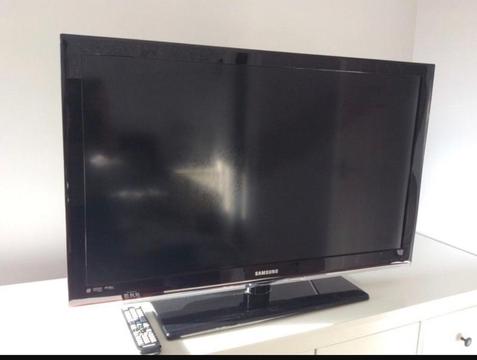 Samsung 40” Full HD 1080p tv with Freeview Hdmi usb excellent condition