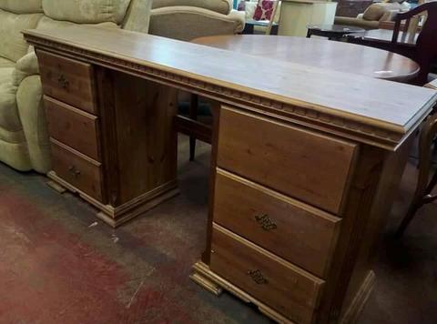 Solid pine desk. Requires new handles £45