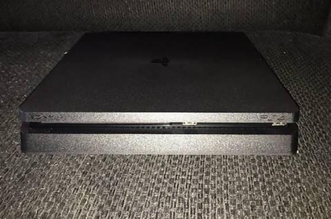 Ps4 slim and psvita slim swap