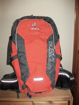 Deuter Compact Air Exp 10 Cycling/Walking 10+3litre Rucksack -- Used Only Once
