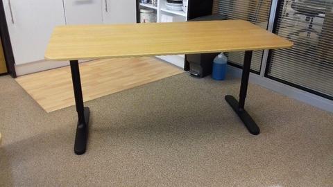 Ikea BEKANT oak veneer office desk, black legs adjustable height