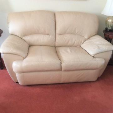 Lovely 3 piece suite needs new home