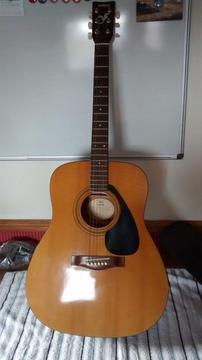 Yamaha FG-300 Acoustic Guitar