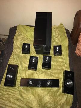 Samsung 7.1 Surround Sound Speakers and subwoofer