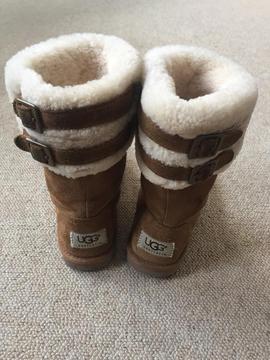 Child’s Ugg boots size 12
