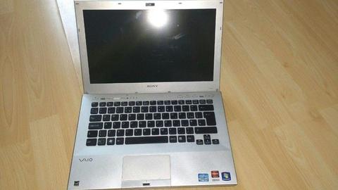 Sony Vaio VPCSB Ultrabook laptop Intel 2.2ghz Core i3 2ND gen CPU ATI Graphics with backlit keyboard