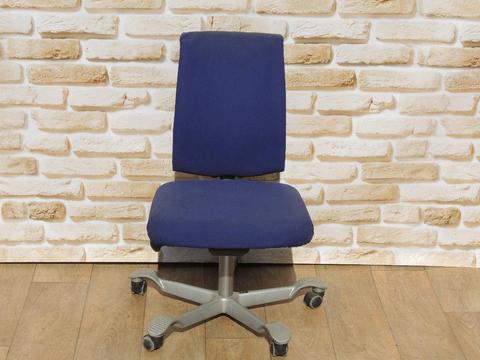 Swivel designer chair (Delivery)