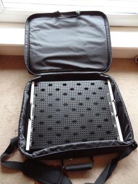 Temple Audio TRIO 21 - Guitar Effects Pedal Board with Soft Carrier Case