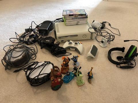 Xbox 360 console, Kinect, games, headset, camera bundle