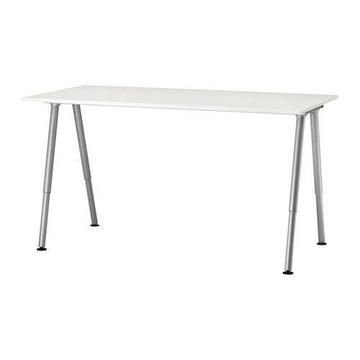 DESK TABLE, big and confortable, white colour