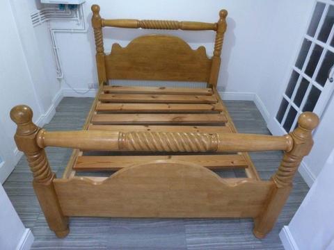 KING SIZE SOLID WOODEN CHUNKY HEAVY BED FRAME