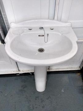 Shires Sink Basin With Pedestal