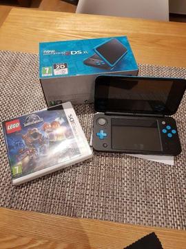 Nintendo 2ds xl like new + 2 games