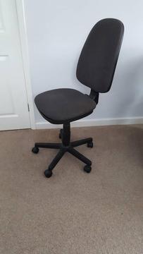 Office chair on castors