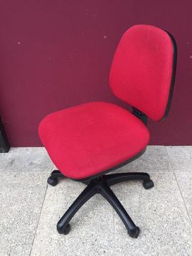 Red operators chair quantity to clear