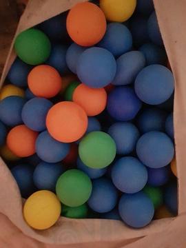 Commercial ball pit balls