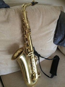 Chateau Alto Saxophone with Everything