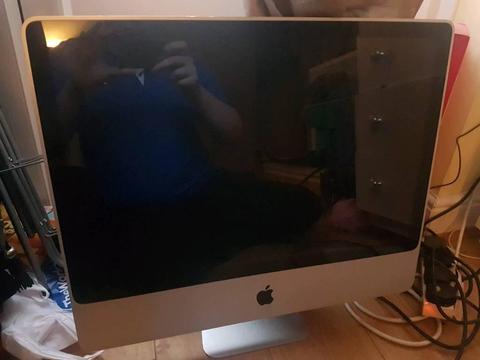24 INCH IMAC SIERRA WITH APPLE MOUSE AND KEYBOARD