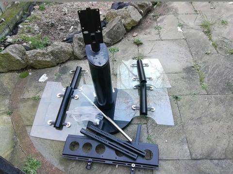 Tv stand with Bracket up to 65