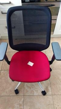 Orangebox Joy-12 Black Red Mesh/Fabric Adjustable Office Task Chairs RPR £346