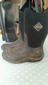 Children's muck boot. Size UK 12