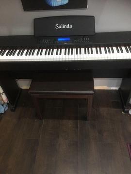 Full size digital piano